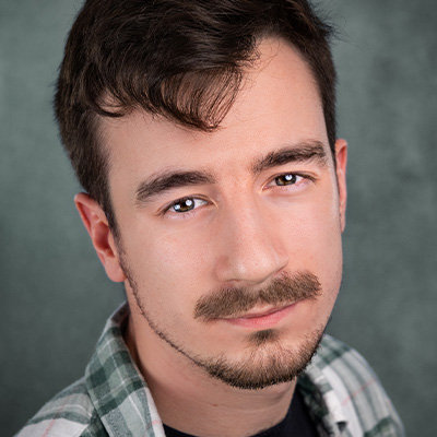 Cameron Carlson headshot