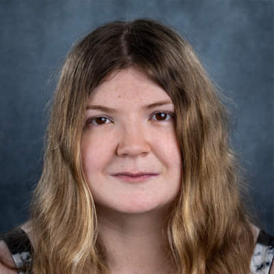Christina Woods headshot